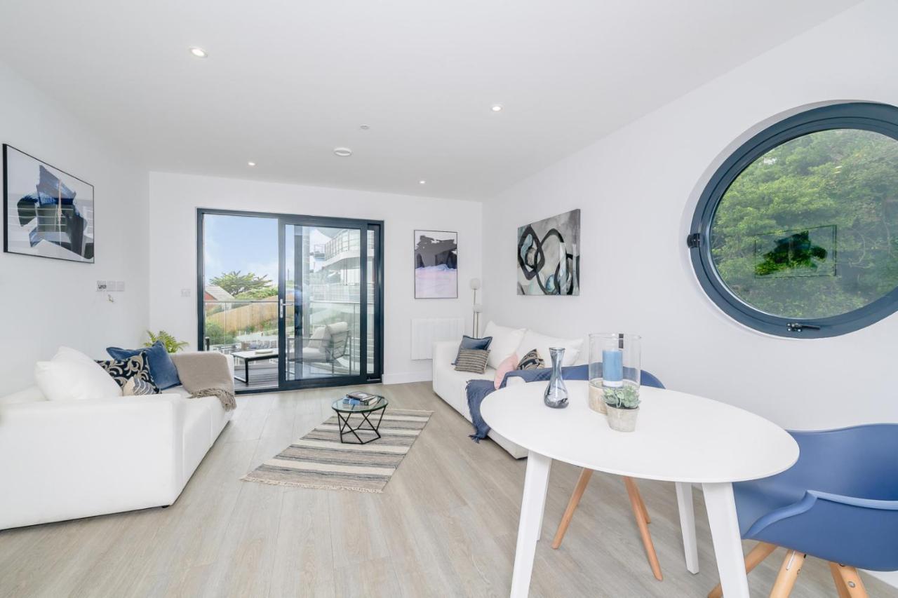 5 Middlecombe - Luxury Apartment At Byron Woolacombe, Only 4 Minute Walk To Woolacombe Beach! Exterior photo